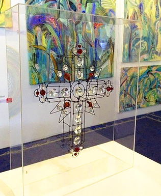 crucifixo em arame de roberto romero