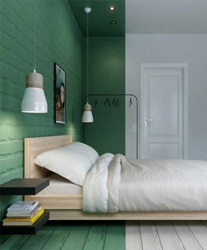 Paredes coloridas com sugestão de cor no blog da Conexão Décor. Detalhe verde na cabeceira e lateral da cama.