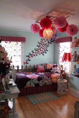 26 fotos de quartos estilosos para as meninas. Quarto com personalidade, com flores e borboletas . 