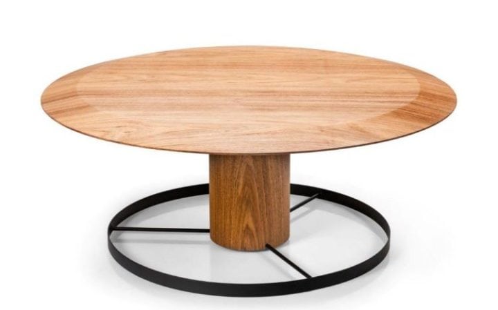 Mesa de jantar 410 da Carbono Design. Mesa de jantar redonda em madeira, tampo e pé central. 