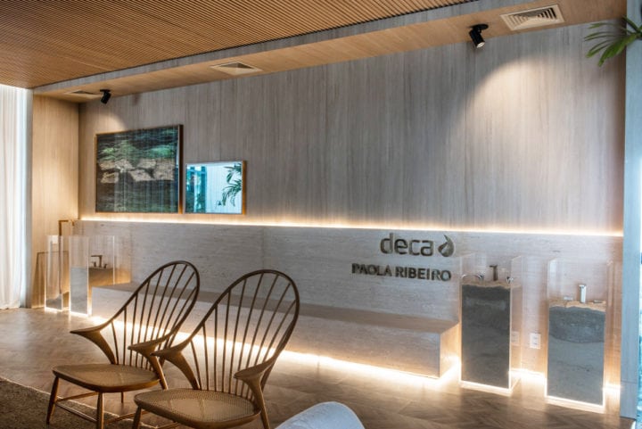 Lounge de entrada do Spa Deca por Paola Ribeiro para Casa Cor Rio 2017