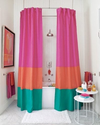 cortina de banheiro com 3 cores