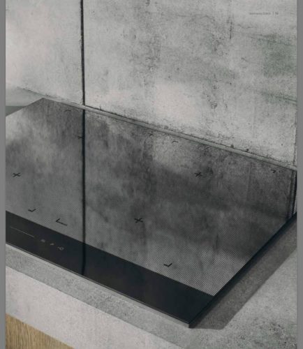 A nova coleção de eletrodomésticos da Gorenje foi desenhada por um dos designers mais originais da atualidade, reconhecido em todo o mundo, Philippe Starck. Cooktop espelhado.