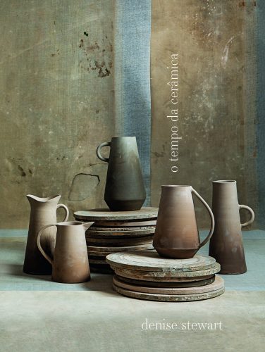 O tempo da cerâmica’, livro de uma das mais requisitadas ceramistas do país, Denise Stewart. Capa do livro