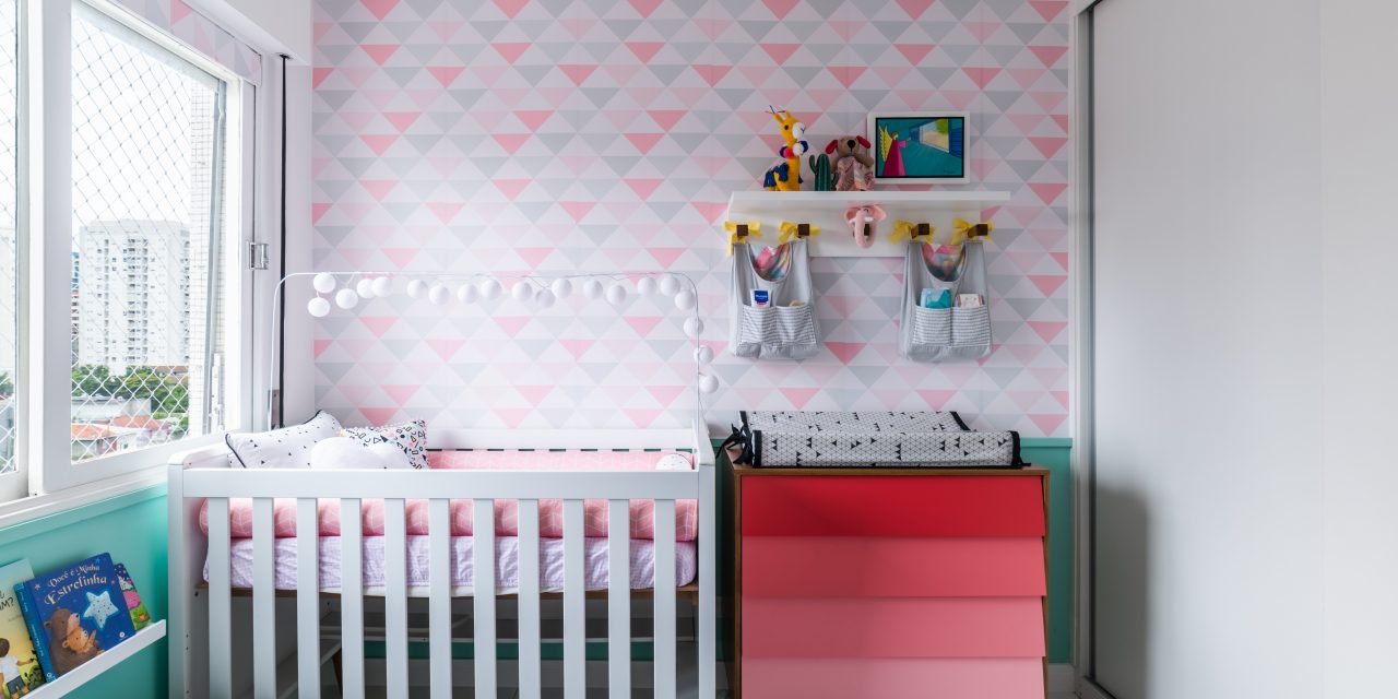 Projeto transforma quarto de bebê em ambiente moderno e delicado