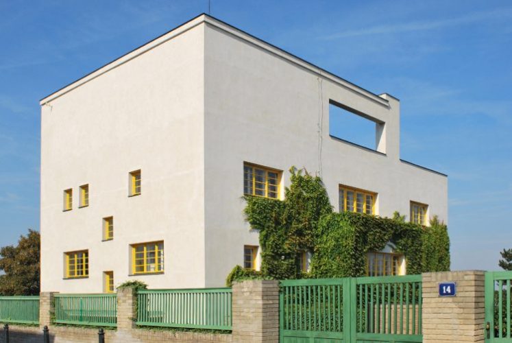 arquitetura pós pandemia, predio quadrado , um bloco branco, Villa Müller, projetada por Adolf Loss em 1930.