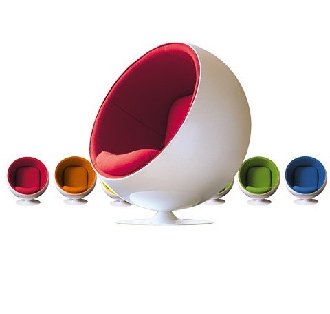 Cadeira Bubble / Design: Eero Aarnio Poltrona parecendo uma bola