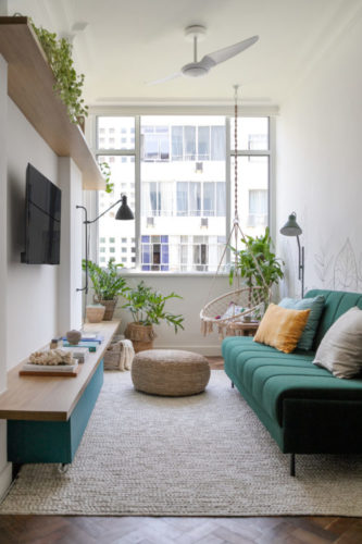 Um apartamento de 55m2, em Copacabana, para um casal que mora em Paris e vem ao Brasil com frequência