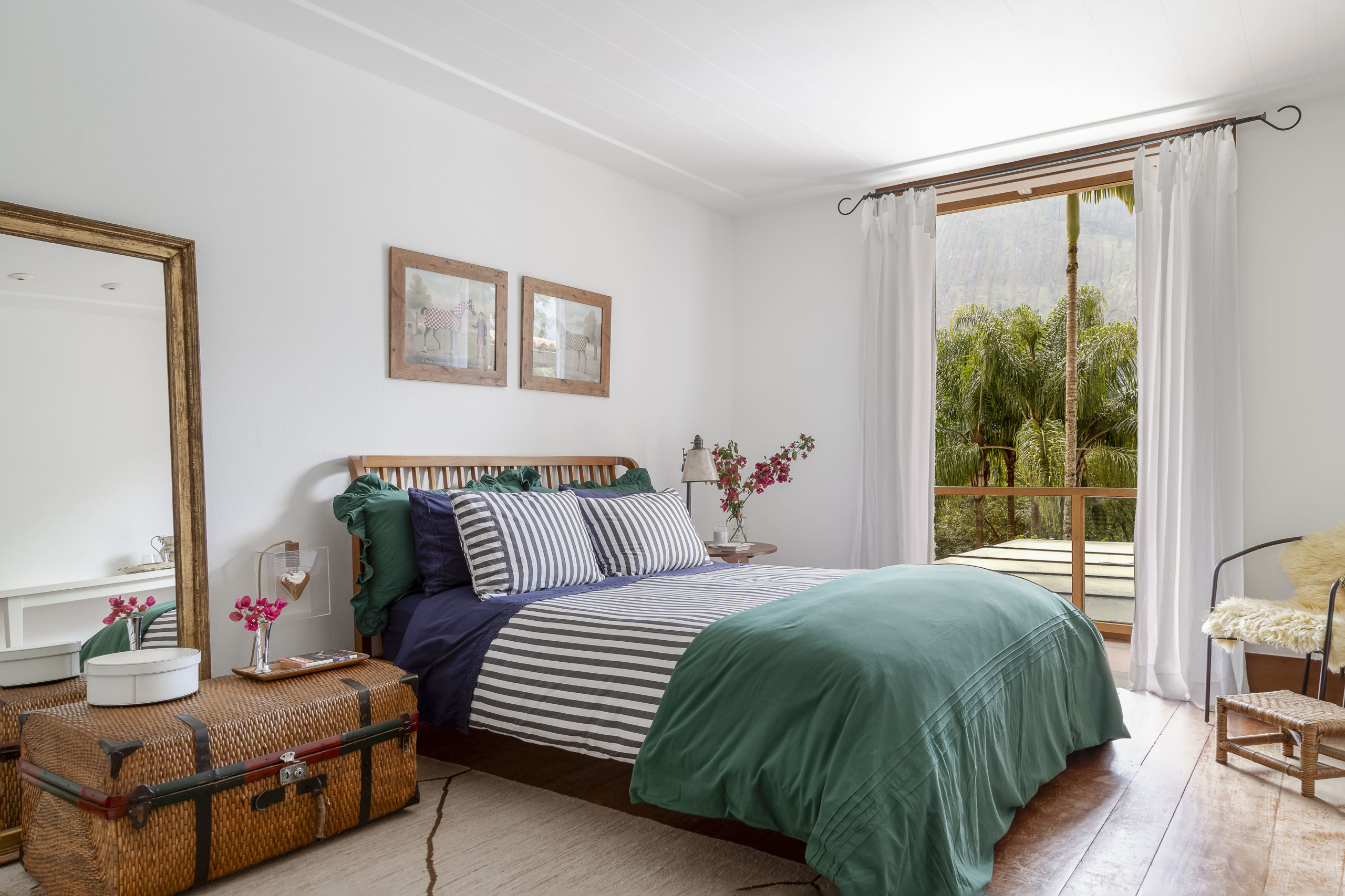 Quarto de hóspede em uma casa de campo na região serrana do rio.