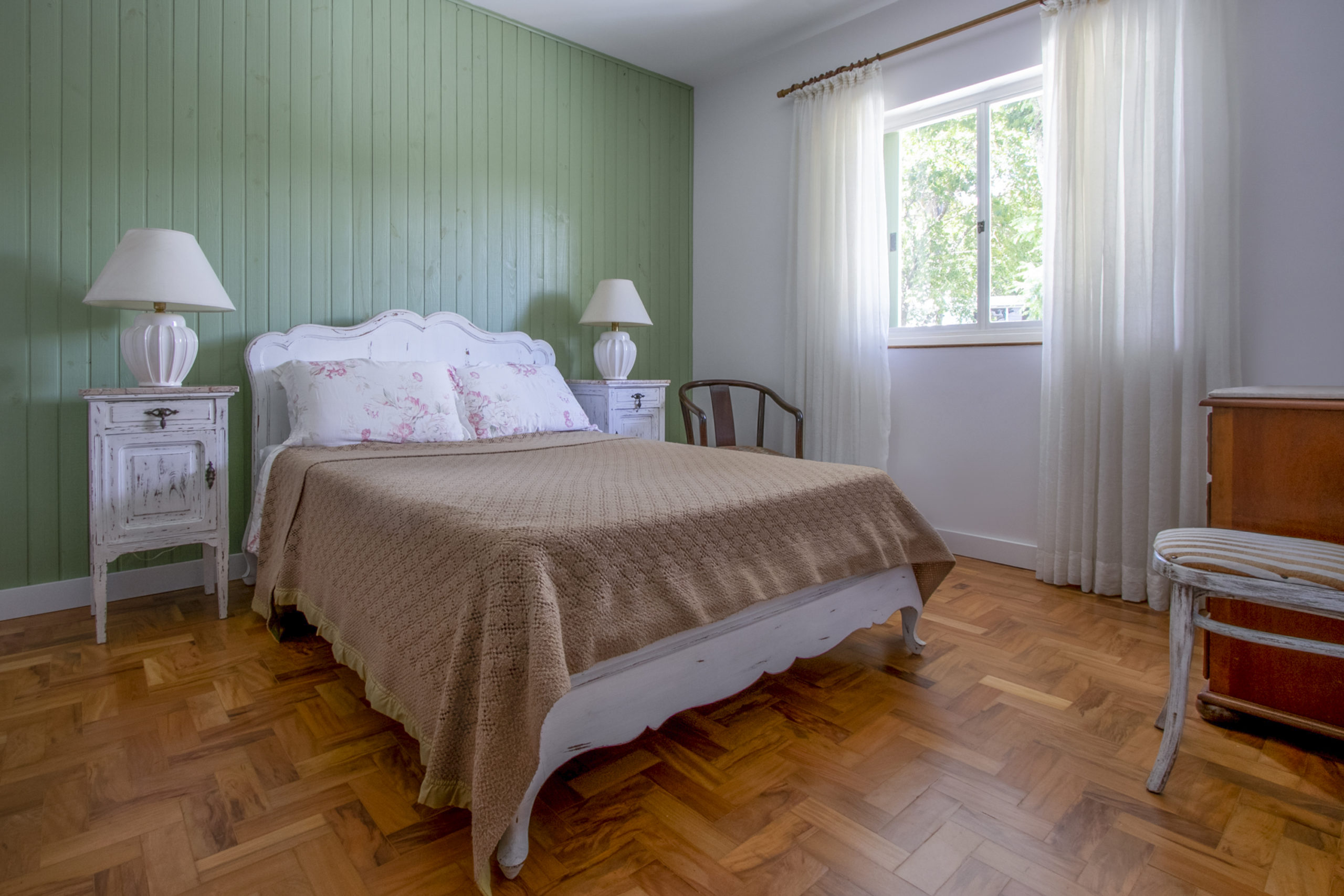 cama de casal de quarto vintage