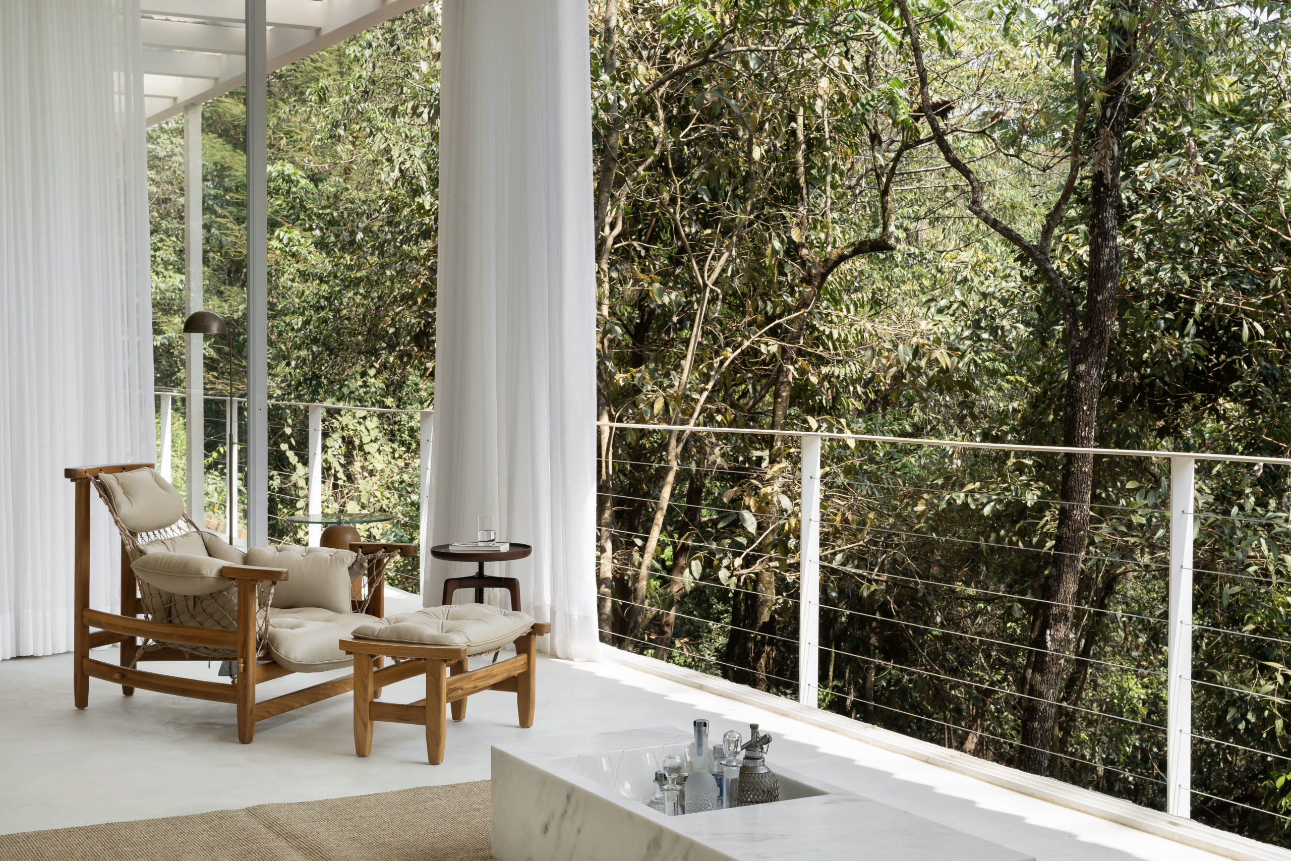 poltrona Jangada com vista para o verde