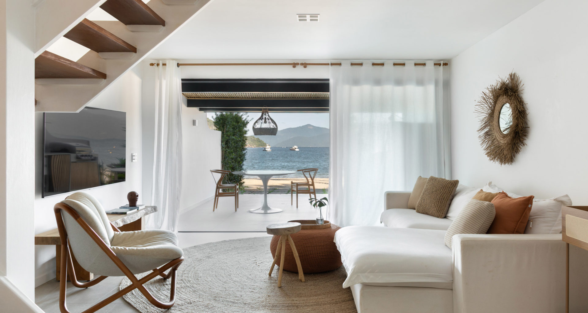 sala de estar de casa de praia
