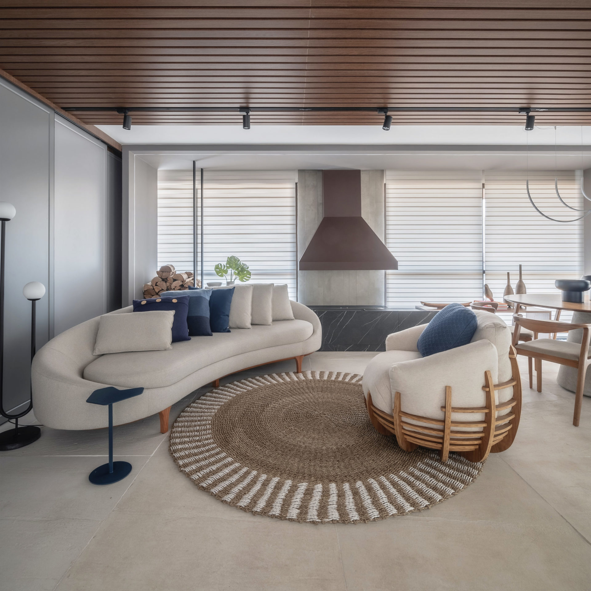 duplex com iluminação indireta
