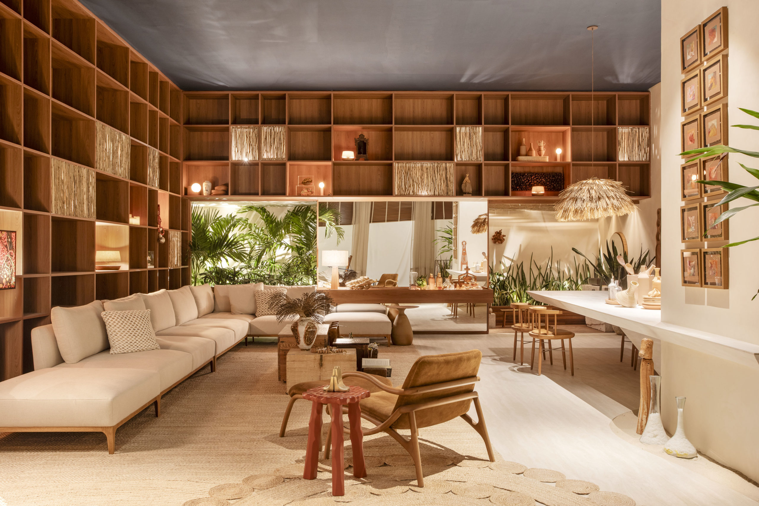Sala de estar e jantar na Casa de Jorge de Paula Müller