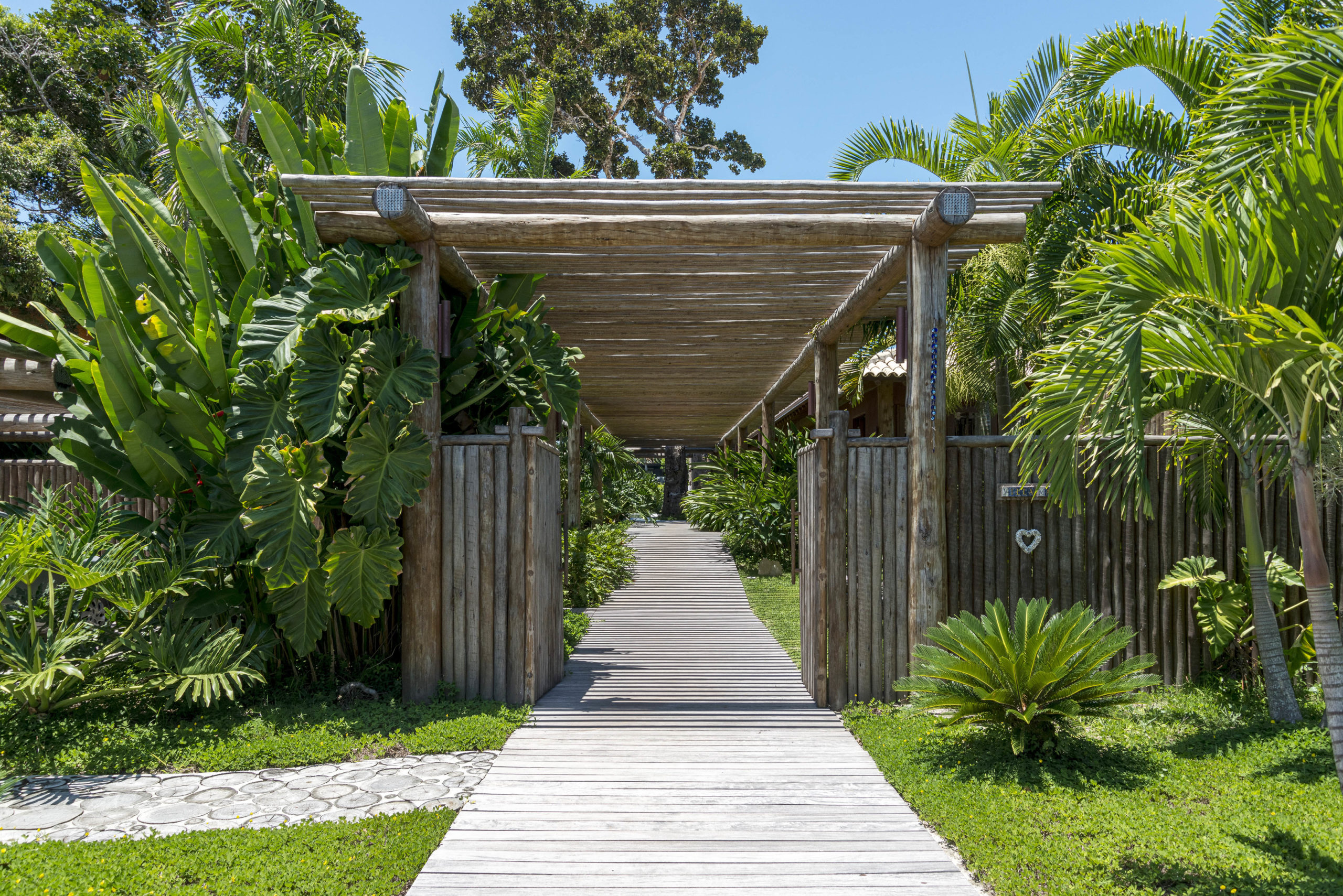 casa de praia em Trancoso com muita área verde