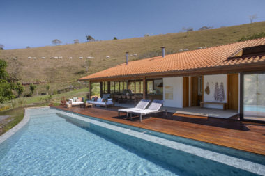 casa de cama com piscina