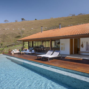 casa de cama com piscina