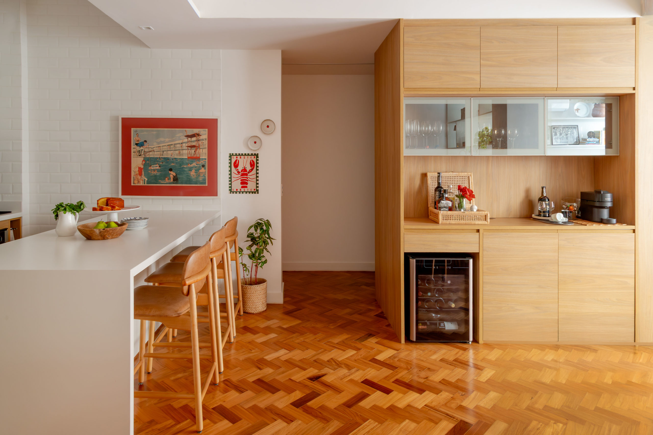 na foto sala e cozinha