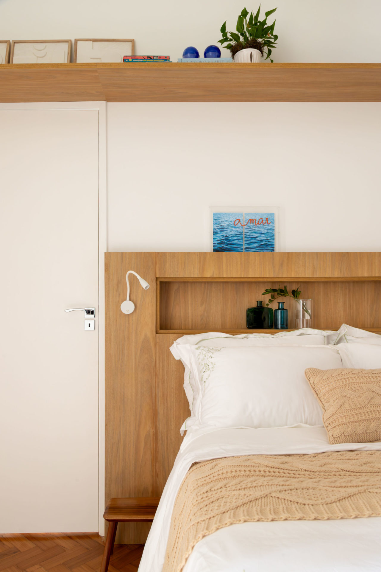 quarto com cama de casal