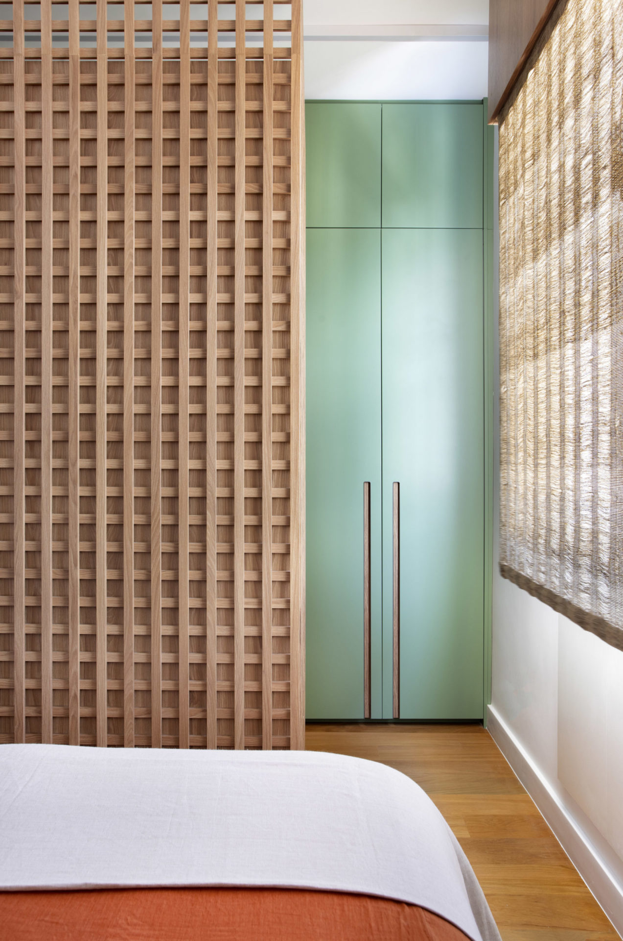 quarto de casal com armário