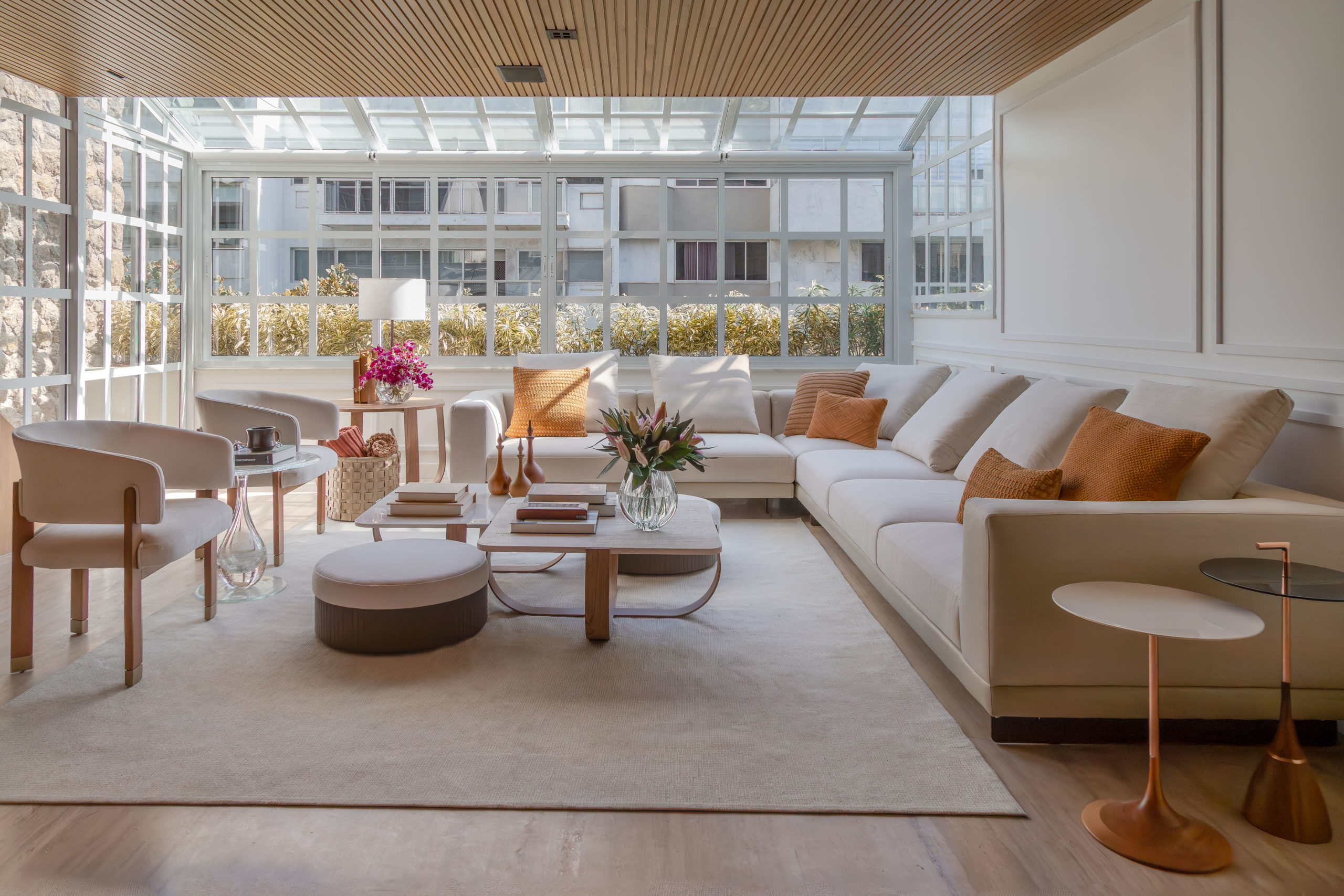 Cobertura é transformada em lar moderno e acolhedor no Rio