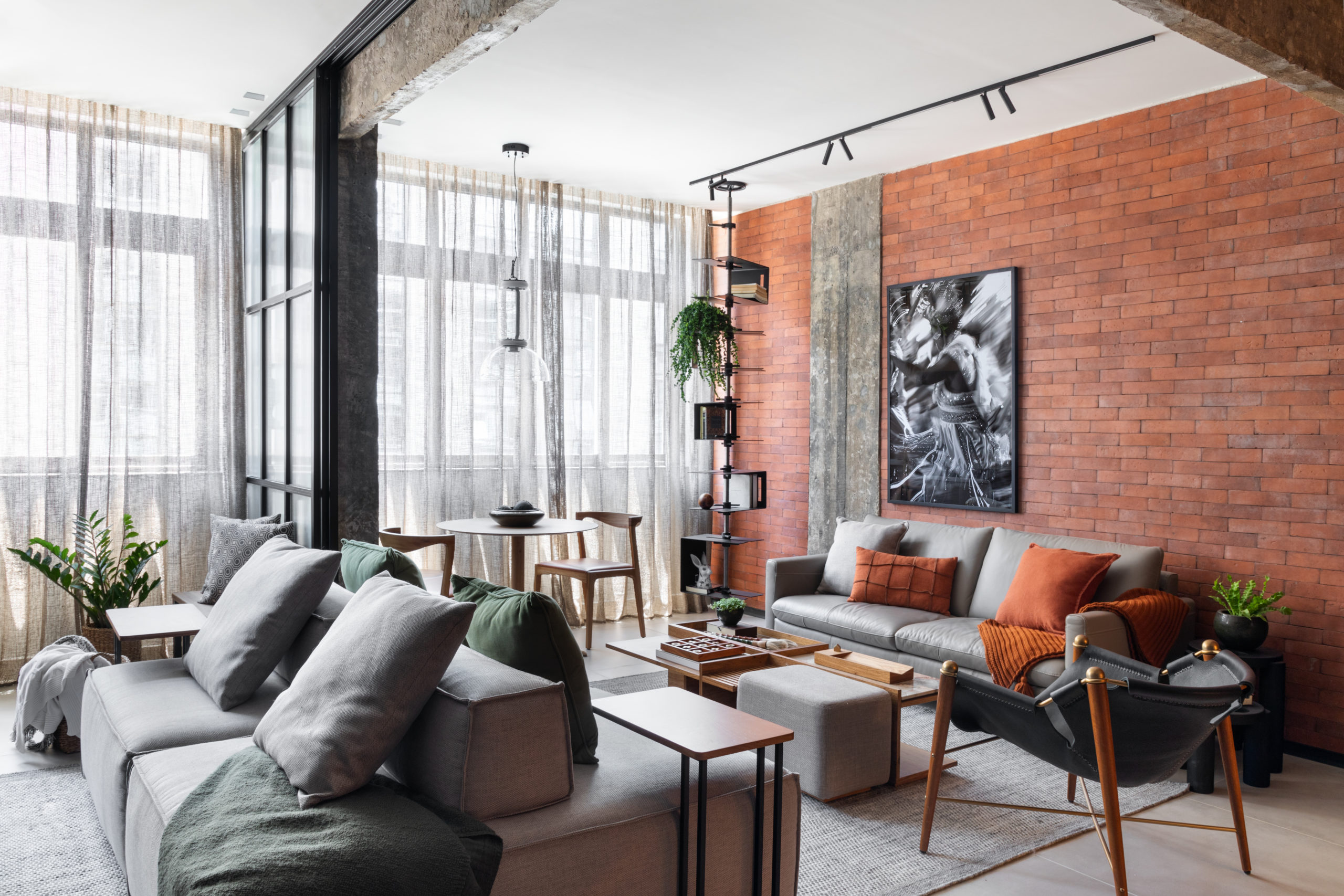 sala de estar em loft de estilo industrial