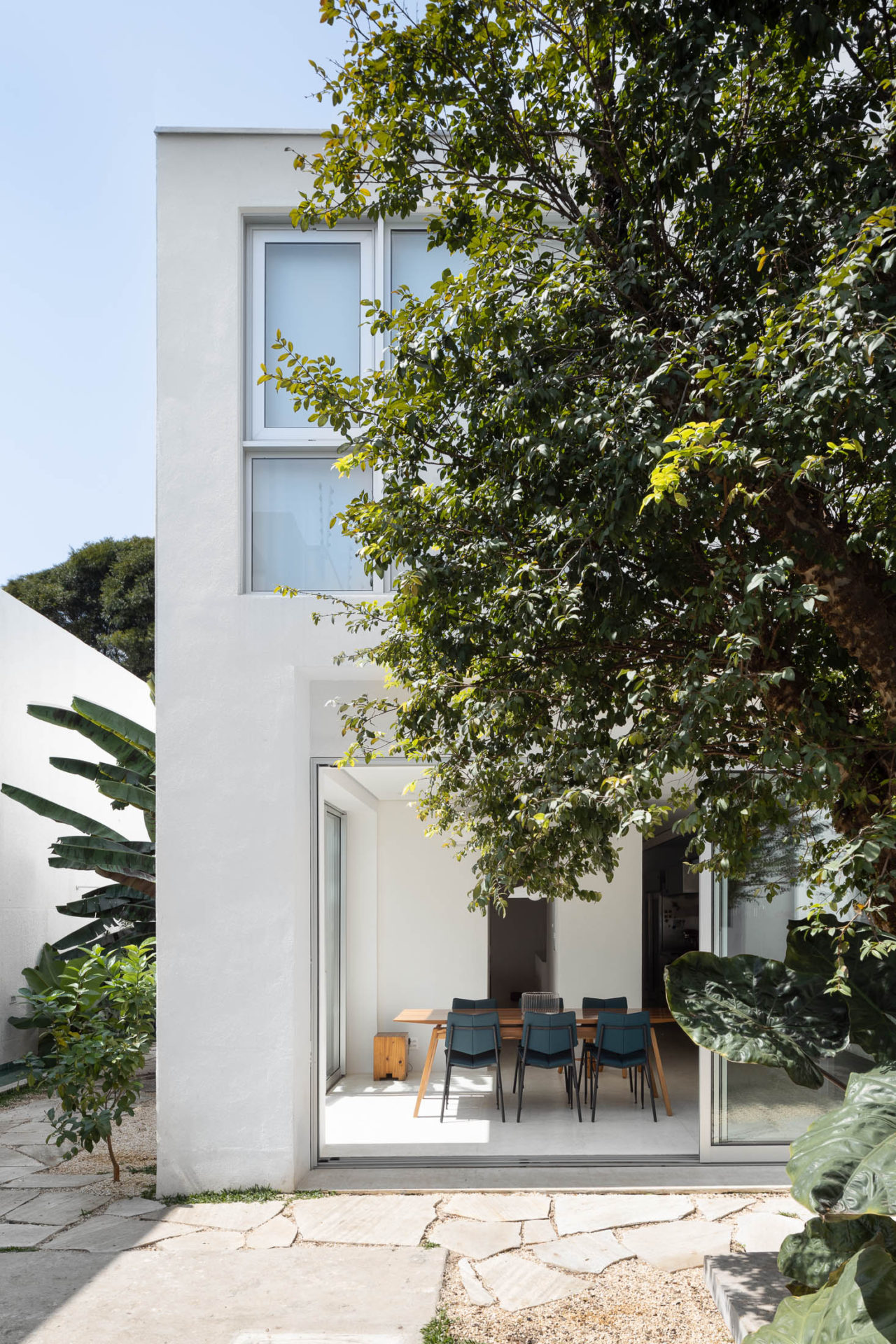 área externa de casa de dois andares