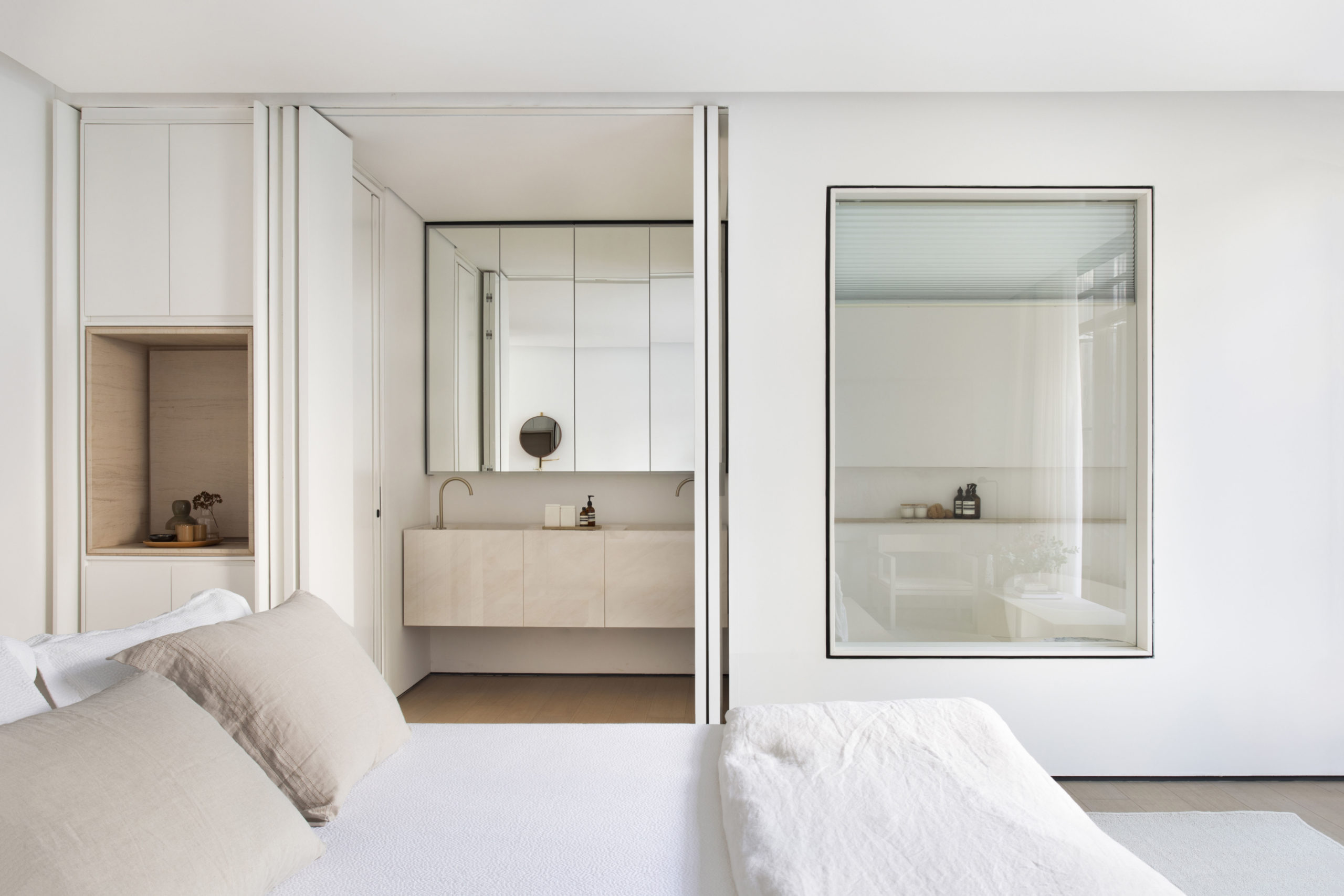 na foto quarto de casal com suíte