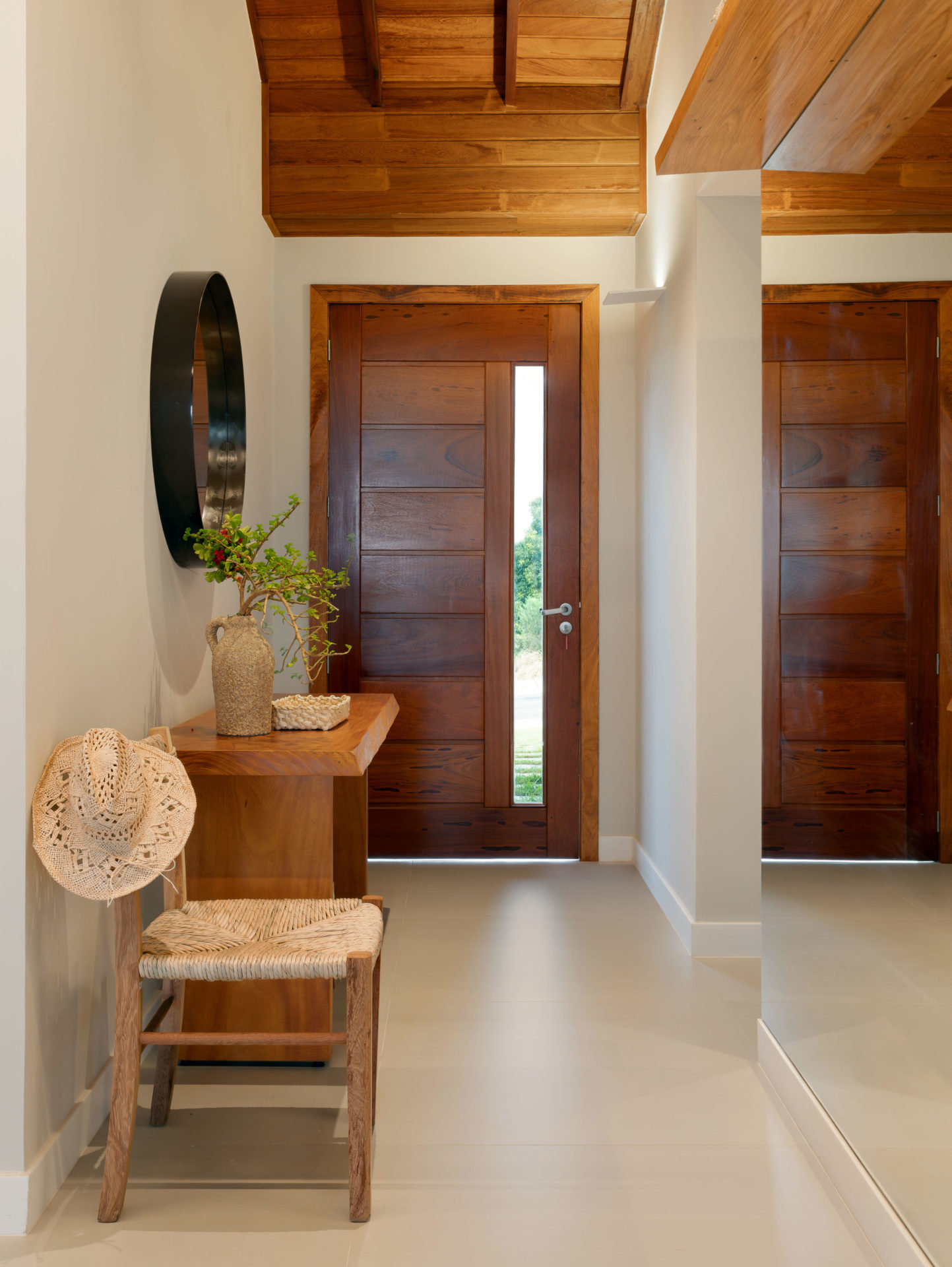 hall de entrada em casa de praia em Búzios