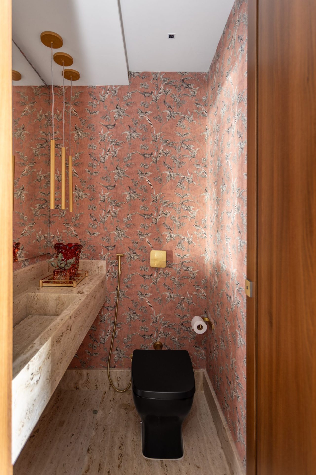na foto lavabo