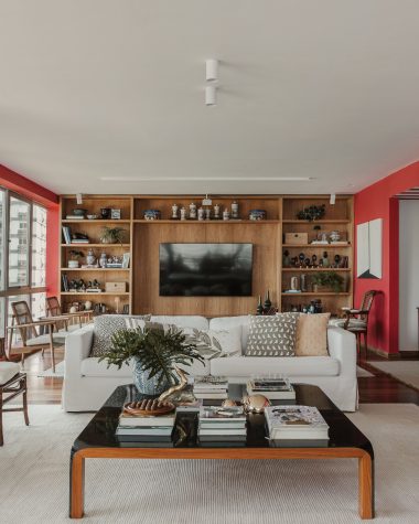 na foto sala de estar e TV